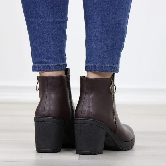 Brown Synthetic Leather Chunky Lug Block Heel Round Toe Ankle Boots - Picture 5 of 11